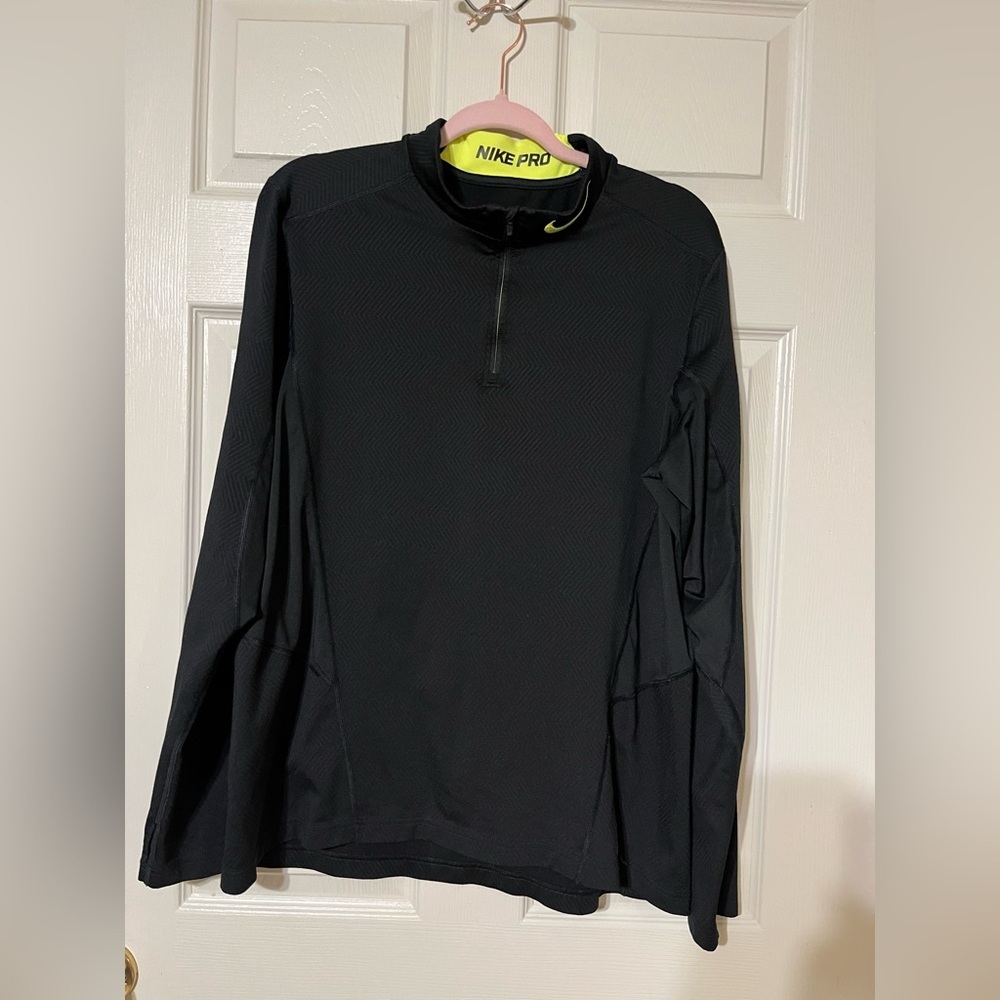 Nike Men’s Pro Dri-FIT Black and Yellow 1/2 Zip Top Xlarge
